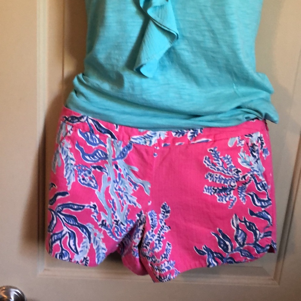 Lily Pulitzer Side Zip Shorts - Picture 6 of 11